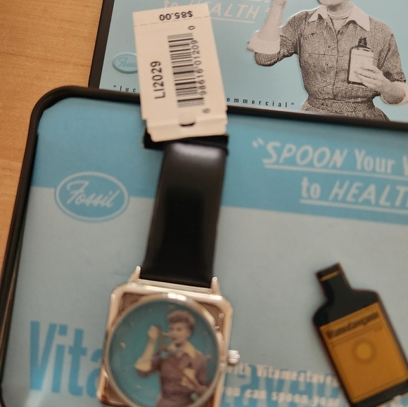 Vitameatavegamin Fossil Watch I Love Lucy - Picture 2 of 4